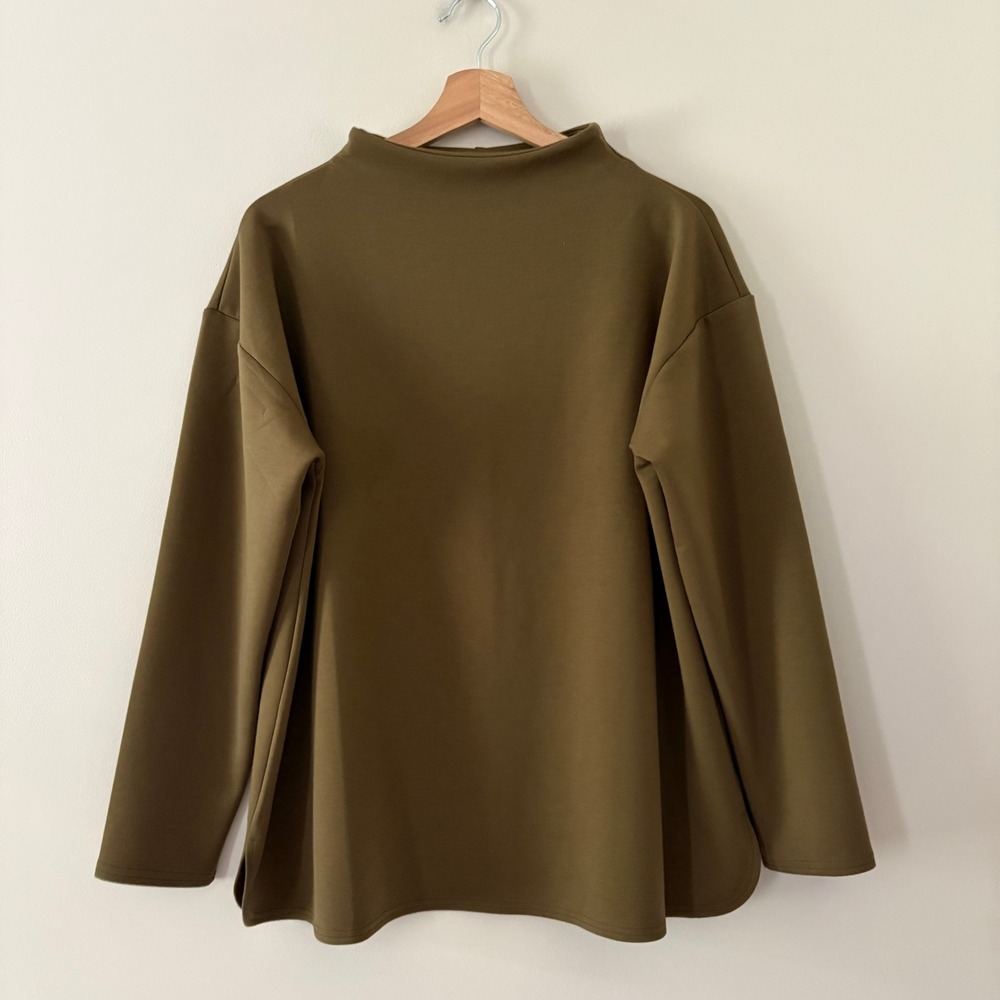 Martha Stewart Top Signature Comfort Stretch M Olive Green Funnel Scuba Tunic